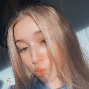 Meet your Posher, Talia